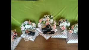 Cara buat dan senarai barang hantaran tunang yang simple dan checklist kahwin yang wajib baik utuk lelaki dan perempuan. Gubahan Dulang Hantaran By Maizatul Musa