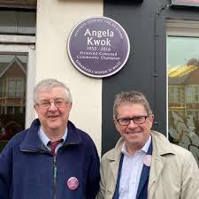 Cynhadledd i'r wasg byw gyda prif weinidog cymru, mark drakeford | live press conference with first minister, mark drakeford. Mark Drakeford Ms As Stayhome On Twitter Delighted That The First Purpleplaque In Cardiffwest Has Been Unveiled To Commemorate The Life And Contributions Of Angela Kwok A True Community Champion Https T Co 76wlodupgd