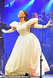 Amara okereke by gotty · september 25, 2018. Les Miserables Co Stars Alfie Boe And Matt Lucas Reunite Onstage For The First Time In Nine Months Aktuelle Boulevard Nachrichten Und Fotogalerien Zu Stars Sternchen