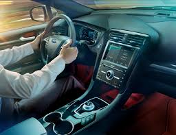 Bugün çıkan görüntülerde ise bu söylentilerin bir nebze gerçek olabileceğini görüyoruz. Ford Mondeo Drops Petrol Engine In Favor Of Full Hybrid Powertrain