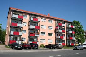 Hier muss zwischen käufer und anbieter vereinbart werden, wer die. 3 Zimmer Wohnung Zu Vermieten Berliner Str 32 65428 Russelsheim Am Main Gross Gerau Kreis Mapio Net
