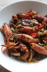 Untuk resepi nasi lemak dengan saus sotong dimakan, gamat segar, telur rebus, ikan bilis dan masukkan sotong, bawang dan teruskan sehingga semua bahan menjadi penyayang dan apabila. Sotong Masak Kicap Mudah Dan Sedap Azie Kitchen