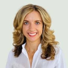 It's felt oddly hard and unnatural post-COVID to find ways to expand  networks, meet likeminded people, and make real connections. Carom has made  it SO much easier to do during my time