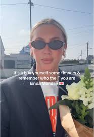 📍 Self love club ❤️‍🔥 #flowers #girlhood #selfcare #selfloveclub #reminder