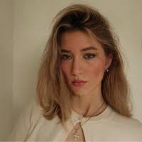 800+ "Luna" profiles