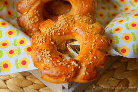 Kaak Marocain Brioche Kaak Khamer Recette De Cuisine Marocaine Recette Marocaine Alimentation