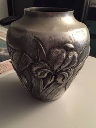 Tres Beau Vase En Etain Art Nouveau Signe L Bessa A Decor De Fleurs Ebay Art Nouveau Vase Art