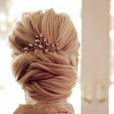 The layered messy curly hairstyle Wedding Hairstyle For Long Hair Best Wedding Hairstyles 2014 For Women Wardrobelooks Com Wedding Lande Leading Wedding Magazine Ideas Inspirations The Hottest New Wedding Trends