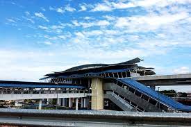 İstasyon tabelasında bulunan kelana jaya lrt sistem ağı altında çalıştırılır. Alam Megah Lrt Station Klia2 Info