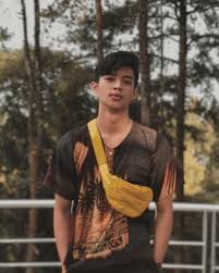 Tanggapan mereka tentang ria ricis best moment rumpi 27 4 20. 10 Potret Rey Soloist Yang Kabarnya Dekat Dengan Ria Ricis