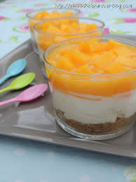 Une chose est sûre, tout est plus joli et savoureux dans de petits verres ! Cheesecake En Verrine A La Mangue Les Delices D Helene