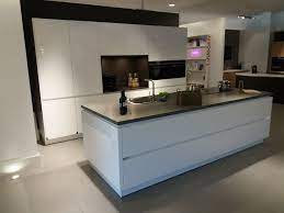 showroomkeukens alle showroomkeuken aanbiedingen uit nederland keukens voor zeer lage keuken prijzen greeploze siemens design keuken prijzen keukens keuken