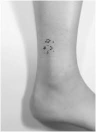 Small simple tattoos can be the most meaningful and cute if you can come up with a creative artistic design that's special to you. Fingerprint Tattoos For Women Meaningful Small Tattoos Tumblr Meaningful Tattoos Ideas Tat Ankle Tattoos For Women Cute Ankle Tattoos Tiny Tattoos For Women