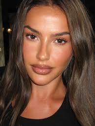 Best @naimabremer 🤍 up close, no filter just good make up 💅🏼🎀