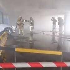 As fire ravaged through charlotte maxeke johannesburg academic hospital in april and firefighters battled to bring it under control, some people allegedly saw the incident as an opportunity to steal. Charlotte Maxeke Hospital Fire Reignites As Patients Evacuated And Thieves Target Parked Cars