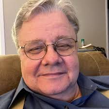 When is the best time to move a tree?