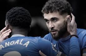 Furacão' Harry Kane leva a zica do Tottenham para longe