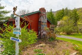 It doesn't matter if its canandaigua, seneca lake, keuka lake, geneva ny or any of the other finger lakes because we have constantly hired the sharpest and smartest agents available, with local knowledge of each lake. Kate Pierson Of The B 52s Is Selling Her Catskills Motel For 2 2 Million