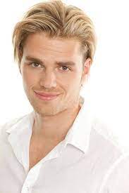 Finish with some strong hairspray or wax to keep this is a hairstyle for men with thick, straight hair. 37 Best Haircuts For Men With Thick Hair High Volume In 2021