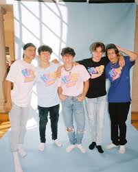 Ondreaz Lopez Lopez Brothers Sur Instagram Hype House Merch Is Here Use Code Dre For 10 Off Move In 2020 Funny Dancing Gif Famous Teenagers Future Boyfriend