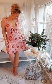 Kleid passend zur schultute einschulungskleid schones aus stoff. Kleider Umfarbbare Personalisierbare Stoffe Von Stoff Love Fur Deine Kleider