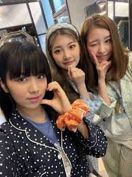 Sora (소라) is a south korean singer, rapper, and streamer. Woo Ah ì°ì ð¥ð®ðð² ð¦ð¢ð§ð¬ðð¨ ð¬ð¨ð«ð Em 2021 Fas