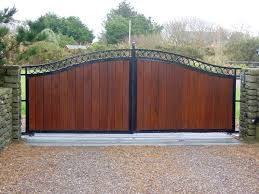 Peter Landy Sons Ltd Only1 Ie Wooden Gate Designs Wood Gates Driveway Contemporary Gates
