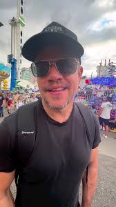 Damon Blake's Instagram, Twitter & Facebook