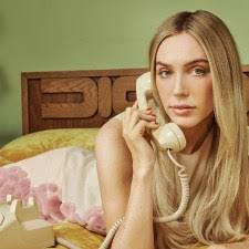 Rosa Potter's Instagram, Twitter & Facebook