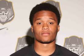 Dekaney tight end Malcolm Epps commits to Texas