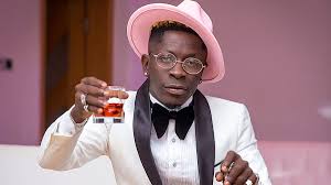 Gefällt 1.111.645 mal · 49.411 personen sprechen darüber. All The Times Shatta Wale Made Ghana Proud