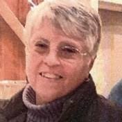 Jennifer Leasure's Instagram, Twitter & Facebook