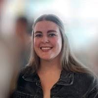 Angelique Arnold's Instagram, Twitter & Facebook