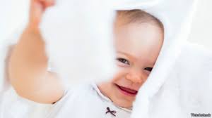 Image result for ‫طفل رضيع يرى‬‎