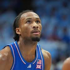 With St. John's Coaches Watching, Lawrence Makes Triumphant Return