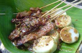 Bakar bumbu depok harian jeroan masak masakan resep sate. Sate Kere Yu Rebi Sate Empuk Legit Favorit Jokowi Di Solo