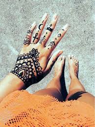 See more ideas about finger tattoos, tattoos, small tattoos. Henna Women S Unique Finger Tattoos Novocom Top