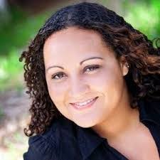 Evelyn Dillard's Instagram, Twitter & Facebook