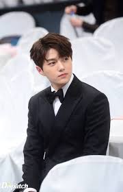 Kim myung soo, also known as l, is a south korean actor and singer. Story Kpop On Twitter Knetz Choose Infinite L And Bts V As The Most Legendary Visual And Face Of Male Idol Https T Co 6aaqxonawl