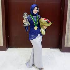 Check spelling or type a new query. 30 Model Kebaya Wisuda Muslim Hijab Modern Terbaru