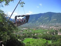 Bild Aussichtsplattform Uber Dem Meraner Tal Zu Die Garten Von Schloss Trauttmansdorff In Merano Meran