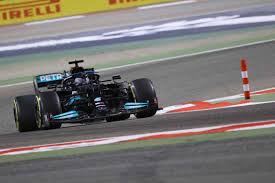 Retrouvez le calendrier formule 1 2021 complet, tous les grands prix et qualifications du plus grand championnat automobile. F1 Lewis Hamilton Remporte Le Premier Grand Prix De L Annee A Bahrein