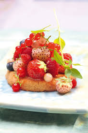 Tartelettes A La Creme De Citron Et Aux Fruits Rouges Recette Gateau Sucre Alimentation Creme Au Citron