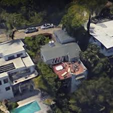 — jamieeee (@jamiejerwa) april 22, 2021. Jason Nash S House In Los Angeles Ca Virtual Globetrotting