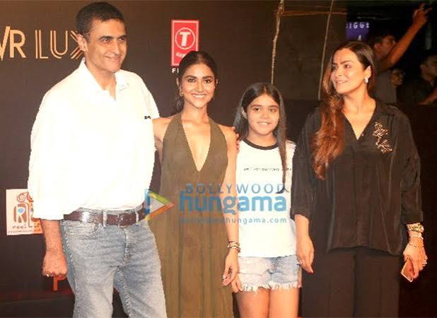 EXCLUSIVE: Mohnish Bahl recalls his struggling days and moral support provided to him by his mother, Nutan; shares his experience of working with Shah Rukh Khan and Rajinikanth : Bollywood News -