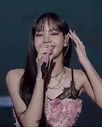 Fashion 101: Blackpink Lisa's Guide To Ace Choker Necklace Looks