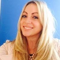 Julie Lytle's Instagram, Twitter & Facebook