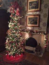 Here Are The Top 10 Christmas Towns In Illinois They Re Magical In 2020 Christmas Lights Christmas Town Holiday Decor