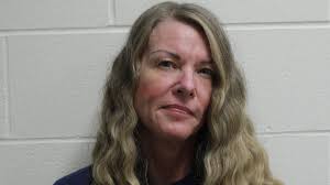 Former 'doomsday mom' prosecutor weighs in ahead of first Arizona trial