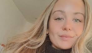 Meg Warren's Instagram, Twitter & Facebook